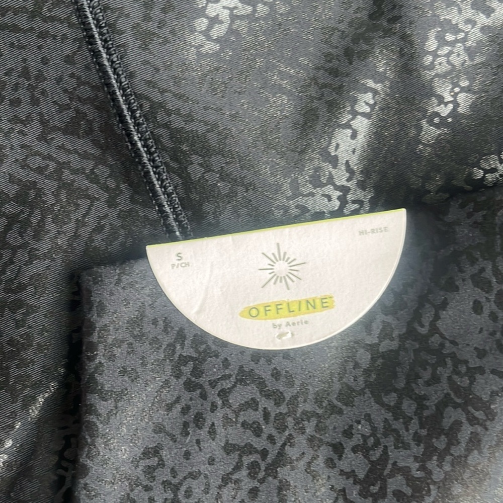 NWT Aerie Offline The Hugger High Waisted Crackle Legging - Picture 4 of 7